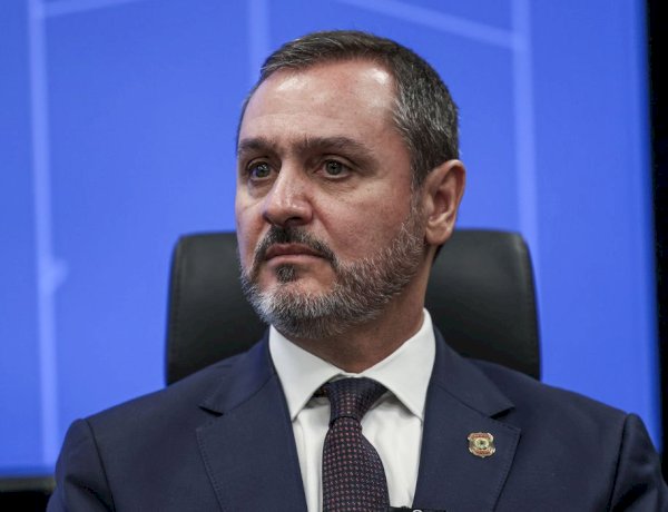 INFORME JB Polícia Federal se rende a Mendonça para fortalecer candidatura de Flavio Bolsonaro