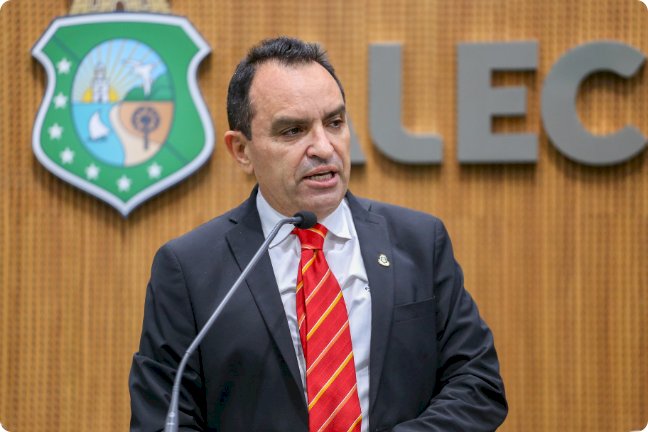 Pedro Lobo destaca um “mal-entendido” durante o desembarque e refuta acusações de importunação sexual.