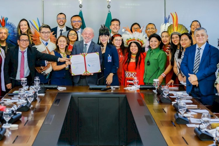 Lula acusa bolsonarismo de sabotar o Brasil em meio à tensão com os EUA